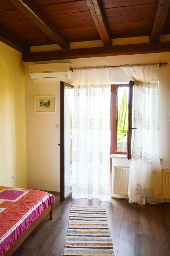 Apartment Zoja Pinezici  Luaran gambar