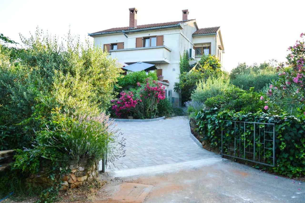 Apartment Zoja Pinezici  Luaran gambar
